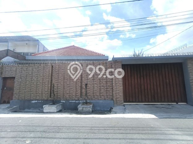 Rumah Modern Cantik 5 Kamar Bisa Langsung Pindah di Jebres Rumah Modern Cantik 5 Kamar Bisa Langsung Pindah di Jebres