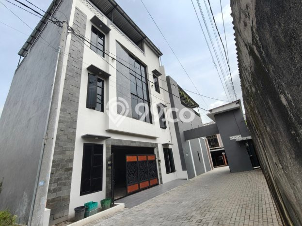 Rumah Kost Dijual di Kartasura, Sukoharjo, 20 KT, 22 KM, Bangunan 600m2 Rumah Kost Dijual di Kartasura, Sukoharjo, 20 KT, 22 KM, Bangunan 600m2