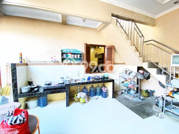 Rumah Kualitas Premium 3 Kamar Tidur Lokasi Prestisius di Kawasan Prospektif Banjarsari, Surakarta Rumah Kualitas Premium 3 Kamar Tidur Lokasi Prestisius di Kawasan Prospektif Banjarsari, Surakarta