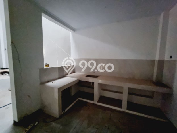 Dijual Cepat Rumah Bagus Siap Huni LB 242m2 di Colomadu, Karanganyar Dijual Cepat Rumah Bagus Siap Huni LB 242m2 di Colomadu, Karanganyar