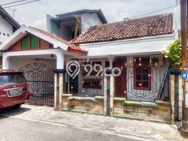 For Sale Rumah 3 Kamar Lokasi Strategis Nyaman dan Strategis di Laweyan For Sale Rumah 3 Kamar Lokasi Strategis Nyaman dan Strategis di Laweyan