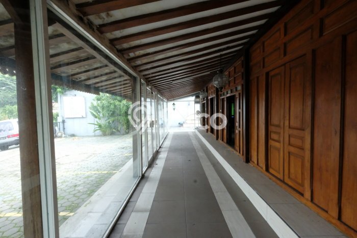 Komersial Dijual Lokasi Emas di Grogol Luas 235m2 Komersial Dijual Lokasi Emas di Grogol Luas 235m2