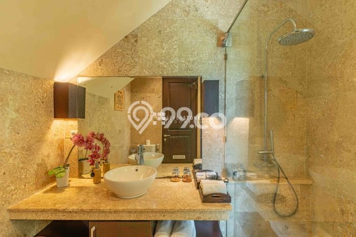 Vila di , Area 225m2m², Area Strategis Vila di , Area 225m2m², Area Strategis