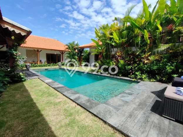 Vila Kawasan , Area 730m2m², Area Strategis Vila Kawasan , Area 730m2m², Area Strategis