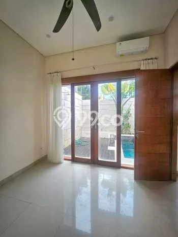 Rumah Modern 3 KT di Kerobokan Badung Semi Furnished Rumah Modern 3 KT di Kerobokan Badung Semi Furnished