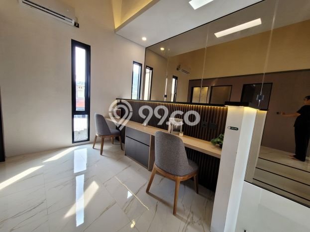 Rumah Siap Huni LT 90m² / LB 75m² di Kawasan Komersial Pedurungan, Semarang Rumah Siap Huni LT 90m² / LB 75m² di Kawasan Komersial Pedurungan, Semarang