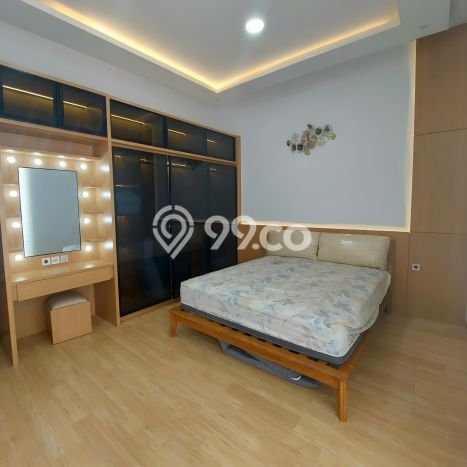 Dijual Rumah Mewah Megah Dengan View Eksklusif di Bukit Sari, Semarang Dijual Rumah Mewah Megah Dengan View Eksklusif di Bukit Sari, Semarang