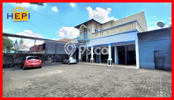Rumah Mewah Siap Huni LT 1000m2 di Semarang Tengah, Semarang Rumah Mewah Siap Huni LT 1000m2 di Semarang Tengah, Semarang