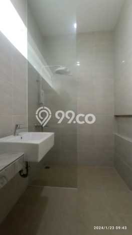 Rumah area , Semarang, LT 240m2m² LB 310m2m² - JUAL CEPAT! Rumah area , Semarang, LT 240m2m² LB 310m2m² - JUAL CEPAT!