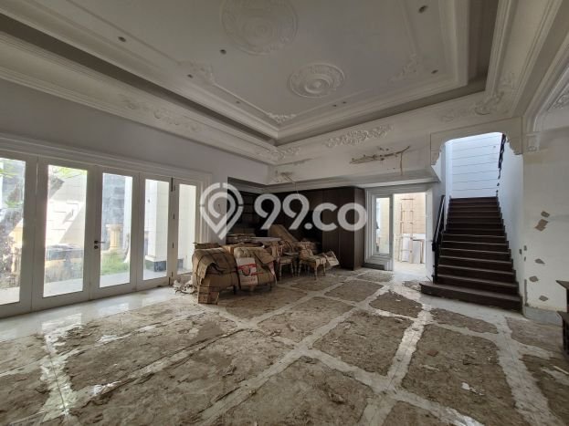 Hunian Mewah Dijual LT 297m2 di Semarang Tengah, Semarang Hunian Mewah Dijual LT 297m2 di Semarang Tengah, Semarang
