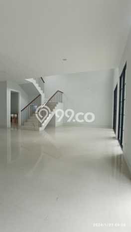 Rumah area , Semarang, LT 240m2m² LB 310m2m² - JUAL CEPAT! Rumah area , Semarang, LT 240m2m² LB 310m2m² - JUAL CEPAT!