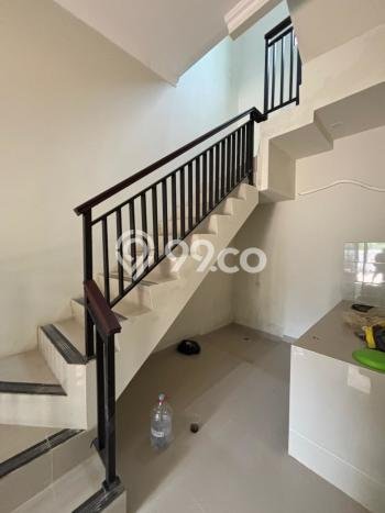 Dijual Segera Kost 5 Kamar, 2 Kamar Mandi di Tembalang, Semarang, Luas 81m2 Dijual Segera Kost 5 Kamar, 2 Kamar Mandi di Tembalang, Semarang, Luas 81m2