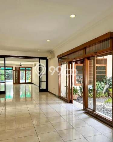 Hunian Mewah LB 450m2 Siap Huni Desain Elegan di Kemang, Jakarta Selatan Hunian Mewah LB 450m2 Siap Huni Desain Elegan di Kemang, Jakarta Selatan