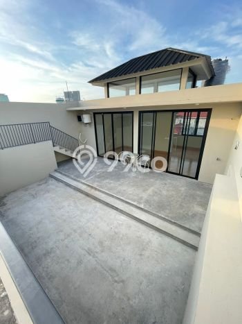 Hunian Elit LB 450m2 Siap Huni Desain Elegan di Pulomas, Jakarta Timur Hunian Elit LB 450m2 Siap Huni Desain Elegan di Pulomas, Jakarta Timur
