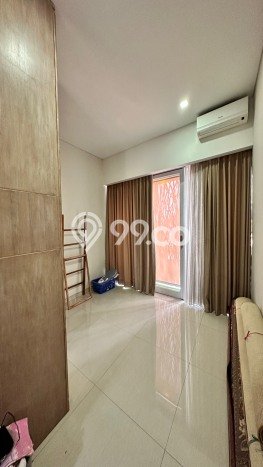 Rumah Siap Huni LT 170m² / LB 250m² di Kawasan Komersial Setu, Jakarta Timur Rumah Siap Huni LT 170m² / LB 250m² di Kawasan Komersial Setu, Jakarta Timur