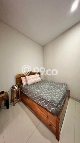 Rumah Siap Huni LT 170m² / LB 250m² di Kawasan Komersial Setu, Jakarta Timur Rumah Siap Huni LT 170m² / LB 250m² di Kawasan Komersial Setu, Jakarta Timur