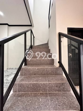 Rumah Modern Minimalis 3 KT Siap Huni di Cinere Rumah Modern Minimalis 3 KT Siap Huni di Cinere