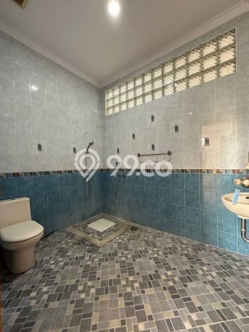 For Sale! Premium House LT 150m2 Desain Elegan di Pisangan Lama For Sale! Premium House LT 150m2 Desain Elegan di Pisangan Lama