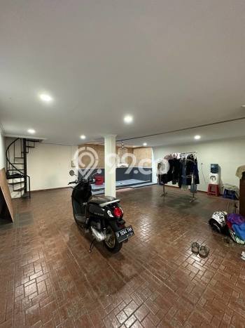 Rumah Elit Modern Siap Huni di Pisangan Lama Jakarta Timur Rumah Elit Modern Siap Huni di Pisangan Lama Jakarta Timur