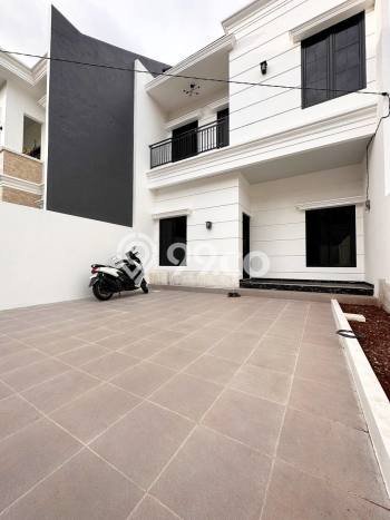 Rumah Elit Modern Siap Huni di Pondok Bambu Jakarta Timur Rumah Elit Modern Siap Huni di Pondok Bambu Jakarta Timur