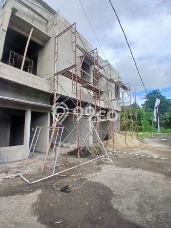 For Sale Rumah 2 Kamar Lokasi Strategis Nyaman dan Strategis di Lubang Buaya For Sale Rumah 2 Kamar Lokasi Strategis Nyaman dan Strategis di Lubang Buaya