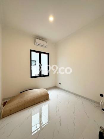 Dijual Rumah Mewah Exclusive di Mampang Prapatan, Jakarta Selatan Dijual Rumah Mewah Exclusive di Mampang Prapatan, Jakarta Selatan