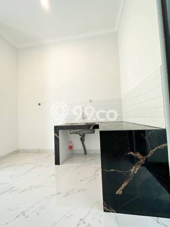 Rumah Strategis Modern Lb 75m2 di Ciracas, Jakarta Timur Rumah Strategis Modern Lb 75m2 di Ciracas, Jakarta Timur