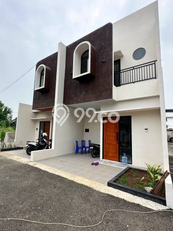 Rumah Luas Asri 2 KT Siap Pakai di Lubang Buaya Jakarta Timur Rumah Luas Asri 2 KT Siap Pakai di Lubang Buaya Jakarta Timur