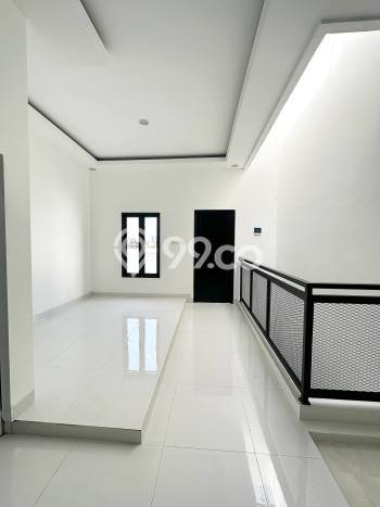 Jual Rumah Eksklusif 3 KT di Utan Kayu, Jakarta Timur Jual Rumah Eksklusif 3 KT di Utan Kayu, Jakarta Timur