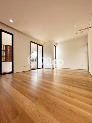 Rumah Mewah Siap Huni LT 134m2 di Duren Sawit, Jakarta Timur Rumah Mewah Siap Huni LT 134m2 di Duren Sawit, Jakarta Timur