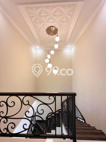 Hunian Elit LB 250m2 Siap Pakai Desain Elegan di Pondok Bambu, Jakarta Timur Hunian Elit LB 250m2 Siap Pakai Desain Elegan di Pondok Bambu, Jakarta Timur