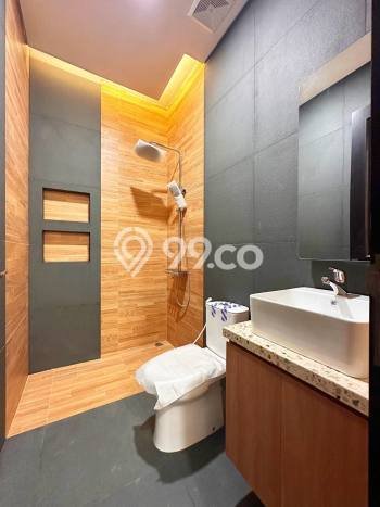 Hunian Elit LB 250m2 Siap Pakai Desain Elegan di Pondok Bambu, Jakarta Timur Hunian Elit LB 250m2 Siap Pakai Desain Elegan di Pondok Bambu, Jakarta Timur