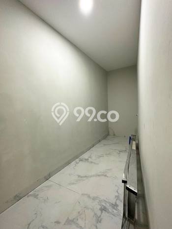 Dijual! Kantor di Cipinang Jakarta Timur LT 460m2 / LB 1200m2 Kawasan Strategis Dijual! Kantor di Cipinang Jakarta Timur LT 460m2 / LB 1200m2 Kawasan Strategis
