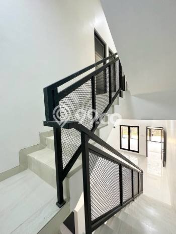 Jual Rumah Eksklusif 3 KT di Utan Kayu, Jakarta Timur Jual Rumah Eksklusif 3 KT di Utan Kayu, Jakarta Timur