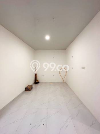 Rumah Elit Modern Siap Huni di Pondok Bambu Jakarta Timur Rumah Elit Modern Siap Huni di Pondok Bambu Jakarta Timur