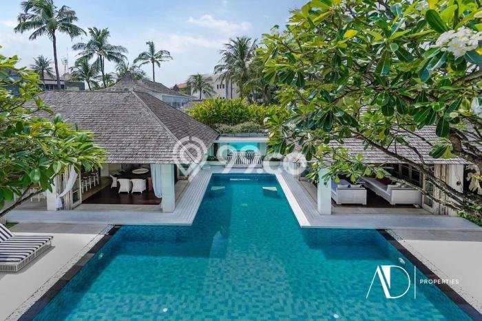 INVESTASI POTENSIAL! Vila Kawasan , Luas 1015m2m², Kawasan Berkembang INVESTASI POTENSIAL! Vila Kawasan , Luas 1015m2m², Kawasan Berkembang