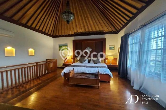 Lokasi Ideal! Vila Kawasan , Area 287m2m², Kualitas Prima Lokasi Ideal! Vila Kawasan , Area 287m2m², Kualitas Prima