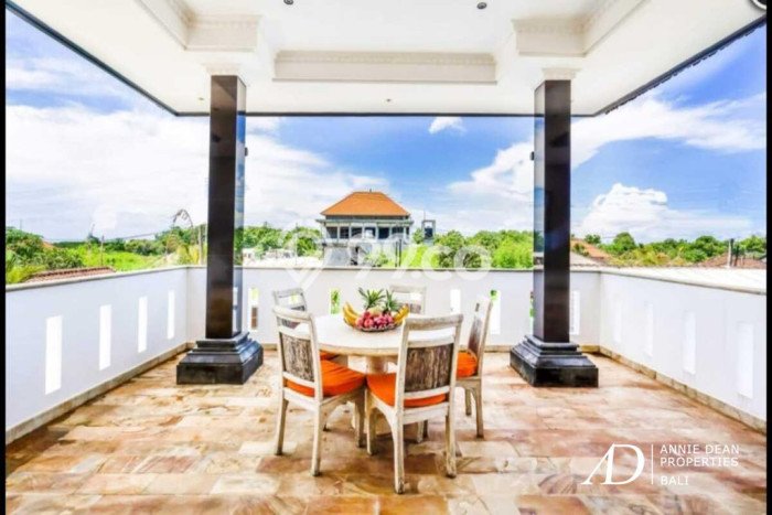 Vila Nyaman di , Dimensi 500m2m², Akses ke berbagai kebutuhan Vila Nyaman di , Dimensi 500m2m², Akses ke berbagai kebutuhan