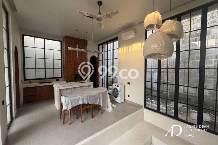Vila Potensial di , Dimensi 250m2m², Dekat ke beragam keperluan Vila Potensial di , Dimensi 250m2m², Dekat ke beragam keperluan