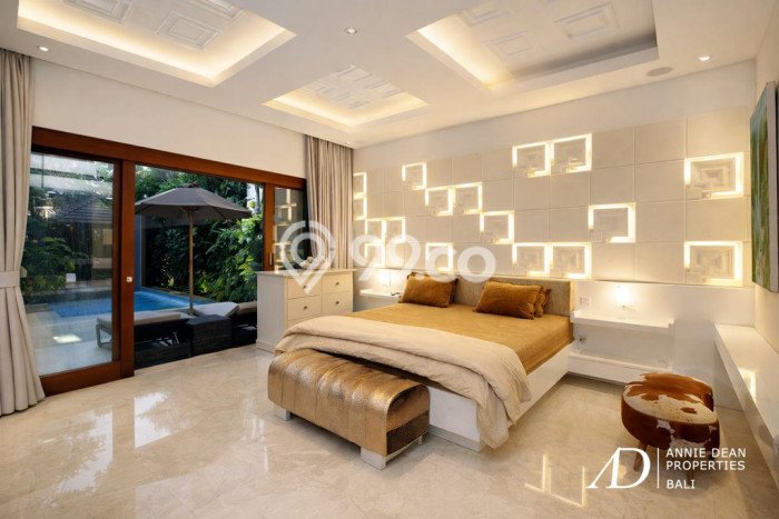 Ready to Use! Premium House LT 494m2 Desain Modern di Kerobokan Ready to Use! Premium House LT 494m2 Desain Modern di Kerobokan