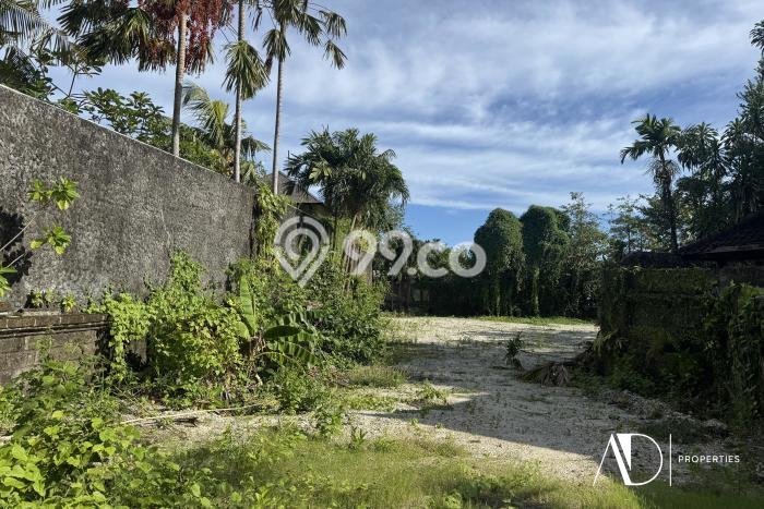 Kavling Tanah untuk Dijual di Seminyak, Badung, Luas 974m2 Kavling Tanah untuk Dijual di Seminyak, Badung, Luas 974m2