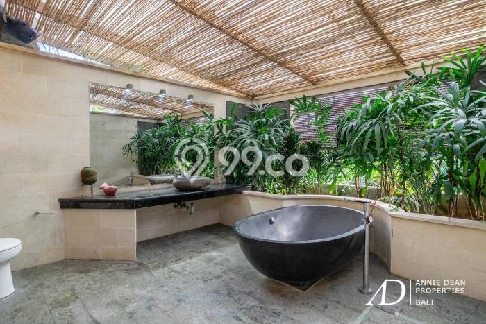 Vila Strategis Kawasan , Area 15000m2m², Posisi Premium dengan jalan bagus Vila Strategis Kawasan , Area 15000m2m², Posisi Premium dengan jalan bagus