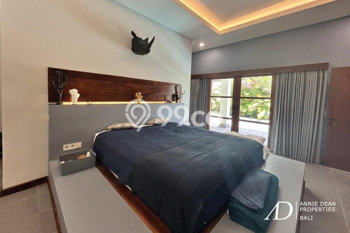 HOT DEAL! Vila Kawasan , Luas 410m2m², Lokasi Prima HOT DEAL! Vila Kawasan , Luas 410m2m², Lokasi Prima