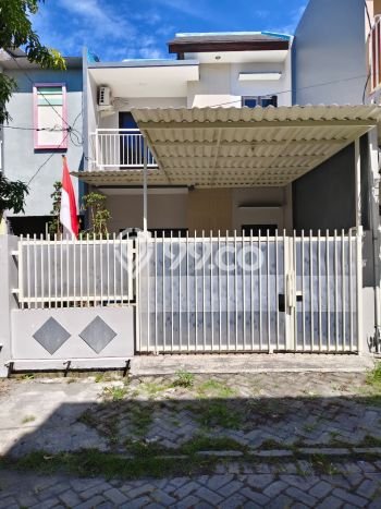 Jual Rumah Bagus Siap Huni LB 90m2 di Rungkut, Surabaya Jual Rumah Bagus Siap Huni LB 90m2 di Rungkut, Surabaya