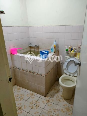 Dijual Cepat Rumah Bagus Siap Huni LB 150m2 di Rungkut, Surabaya Dijual Cepat Rumah Bagus Siap Huni LB 150m2 di Rungkut, Surabaya