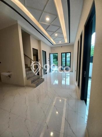Jual Rumah Mewah Elegan Dengan View Eksklusif di Manyar, Surabaya Jual Rumah Mewah Elegan Dengan View Eksklusif di Manyar, Surabaya