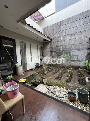 Rumah Strategis 4 Kamar Tidur dan 3 Kamar Mandi di , Dekat Pusat Kota, Sidoarjo Rumah Strategis 4 Kamar Tidur dan 3 Kamar Mandi di , Dekat Pusat Kota, Sidoarjo