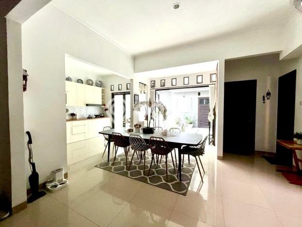 For Sale! Luxury House LT 240m2 Desain Modern di Bintaro For Sale! Luxury House LT 240m2 Desain Modern di Bintaro