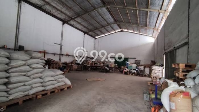AREA KOMERSIAL! Gudang Kawasan Alam Sutera, Luas 550m², Posisi Strategis AREA KOMERSIAL! Gudang Kawasan Alam Sutera, Luas 550m², Posisi Strategis
