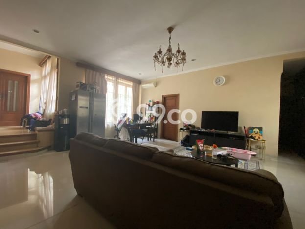 Dijual Hunian Mewah dengan Fasilitas Sekitar Lengkap di Menteng, Jakarta Pusat Dijual Hunian Mewah dengan Fasilitas Sekitar Lengkap di Menteng, Jakarta Pusat